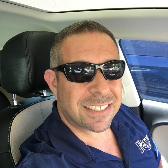 Meet your Posher, Rob - Picture 2 of 4